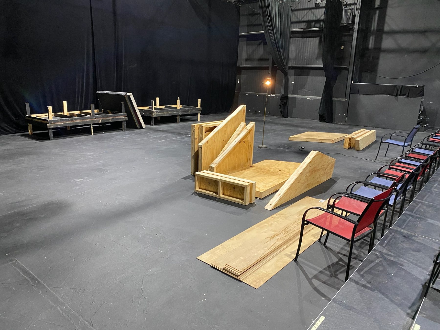 Raw platform units for Box arranged in the theatre